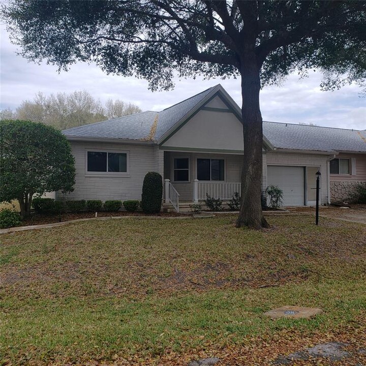 9393 SW 97th Pl in Ocala, FL - Foto de edificio