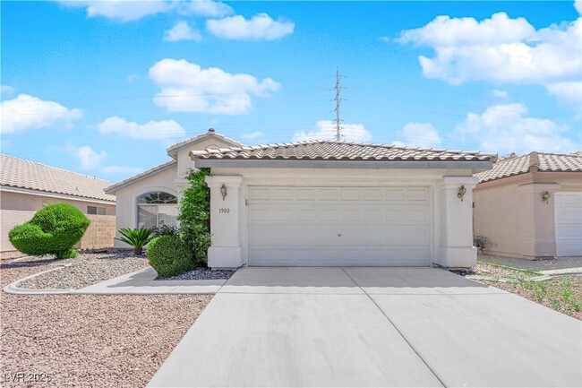 property at 1900 Crystal Glen Ct