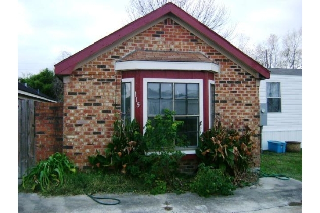 107-115 Cane Field Dr in Youngsville, LA - Building Photo - Building Photo