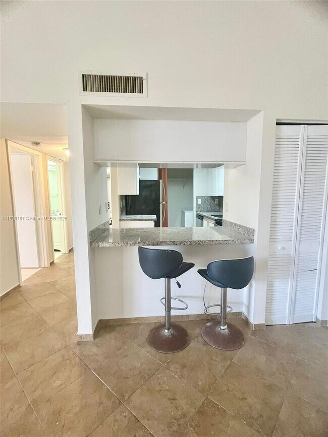 20681 NE 4th Pl in Miami, FL - Building Photo - Building Photo