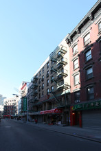 47-49 Mott St in New York, NY - Building Photo - Building Photo