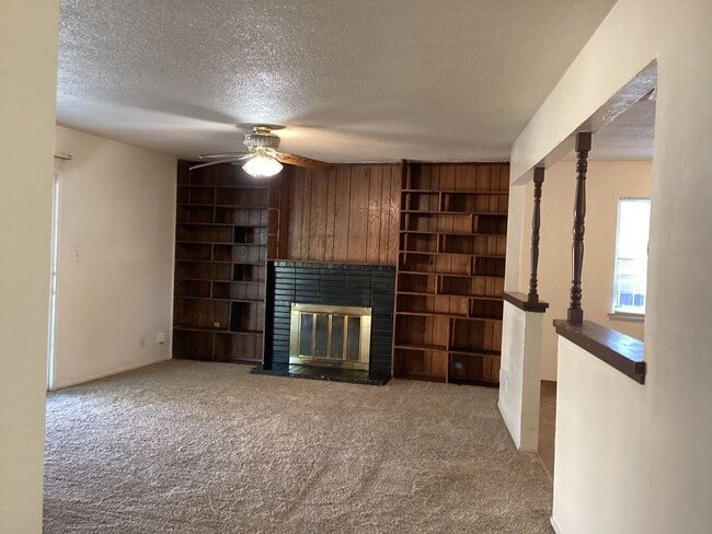 487 W San Jose Ave in Clovis, CA - Building Photo - Building Photo