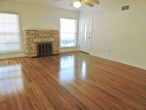 3425 Westcliff Rd S in Fort Worth, TX - Foto de edificio - Building Photo