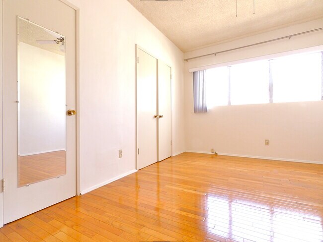 947 9th St in Santa Monica, CA - Building Photo - Building Photo