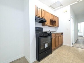 222 Grant Ave in Jersey City, NJ - Building Photo - Building Photo