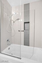 2100 Westlund Dr in Las Vegas, NV - Building Photo - Building Photo