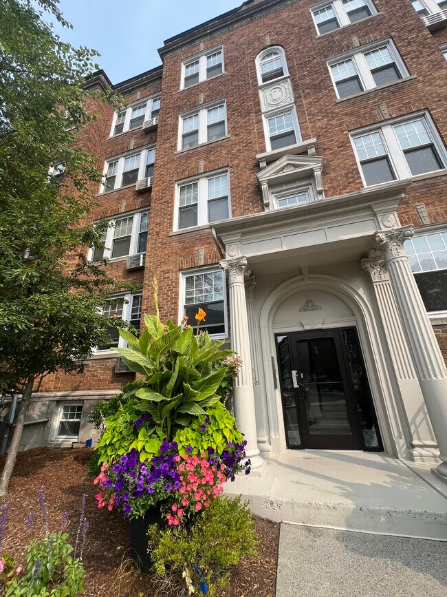 1 Langdon St, Unit 6 in Cambridge, MA - Foto de edificio - Building Photo