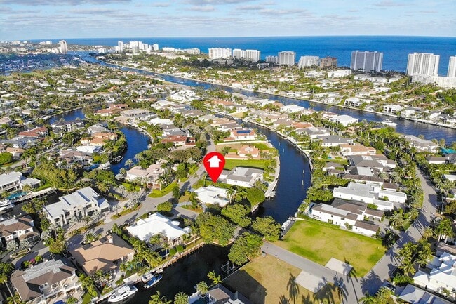 property at 300 E Coconut Palm Rd