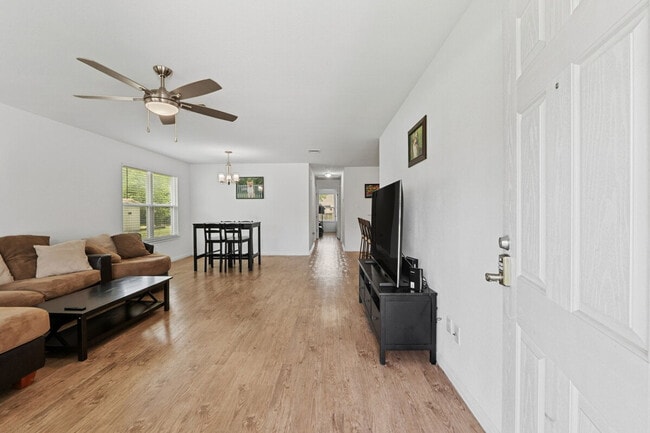 401 Wyeth St, Unit SI ID1492690P in Taylor, TX - Foto de edificio - Building Photo