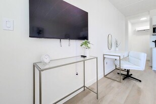 7737 Lundy's Ln, Unit SI ID1497909P in Niagara Falls, ON - Building Photo