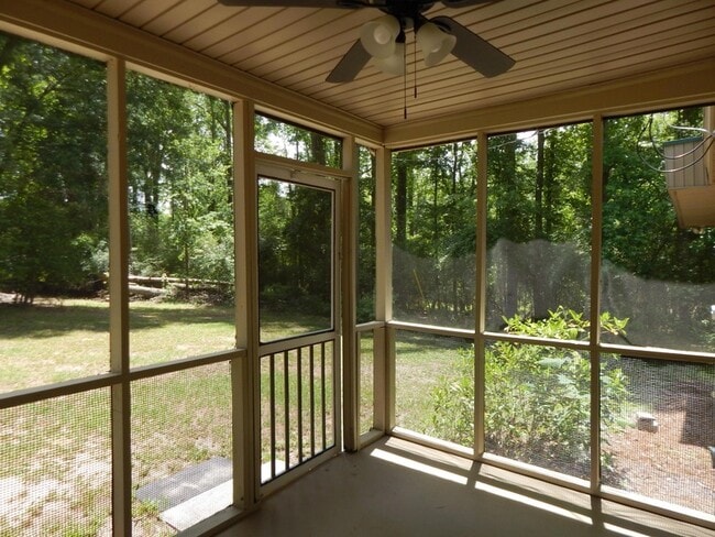 1428 Gray Mare Hollow Rd in Aiken, SC - Foto de edificio - Building Photo