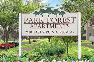 Park Forest in Des Moines, IA - Building Photo - Building Photo