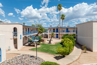 Knollwood Terrace in Tucson, AZ - Foto de edificio - Building Photo