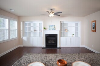 1113 Dayton Dr in Smyrna, GA - Building Photo - Building Photo