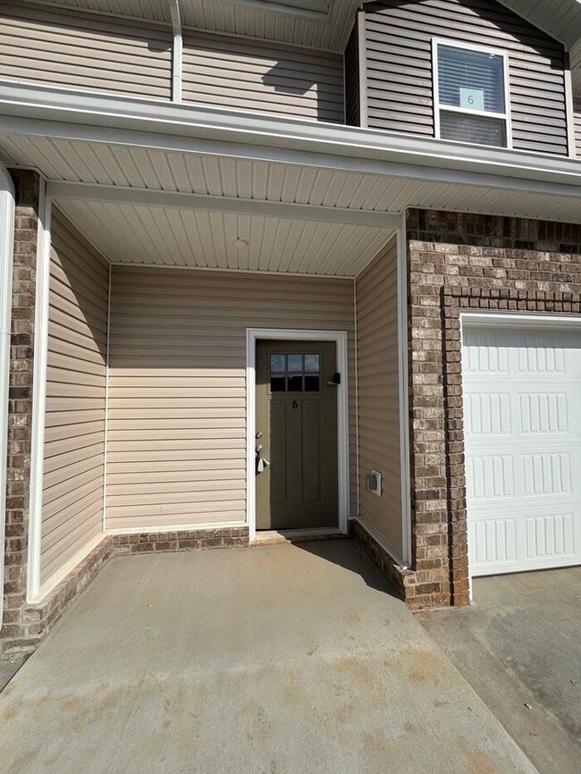 3385 Polly Dr in Clarksville, TN - Building Photo - Building Photo