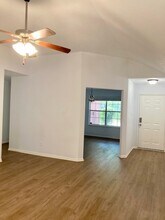 1515 Thornhollow Dr in Houston, TX - Building Photo - Building Photo