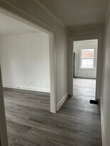 286 Norway Ave, Unit Rear garage apt w parking in Huntington, WV - Building Photo