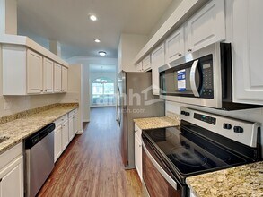 245 Carolina Jasmine Ln in Jacksonville, FL - Foto de edificio - Building Photo
