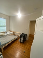 1810 Euclid Ave, Unit 5 in Berkeley, CA - Foto de edificio - Building Photo