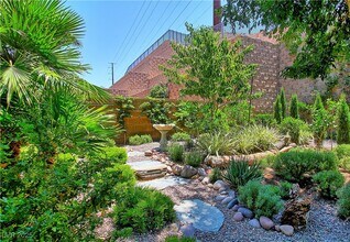 2859 Dunnottar Ave in Henderson, NV - Building Photo - Building Photo