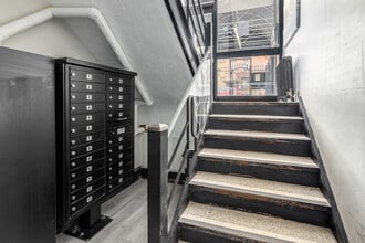 256-262 Sherbourne St. in Toronto, ON - Building Photo - Lobby