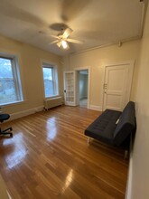 1400 Beacon St, Unit 2 in Brookline, MA - Building Photo - Building Photo