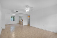 6141 SW 47th St in Miami, FL - Building Photo - Building Photo