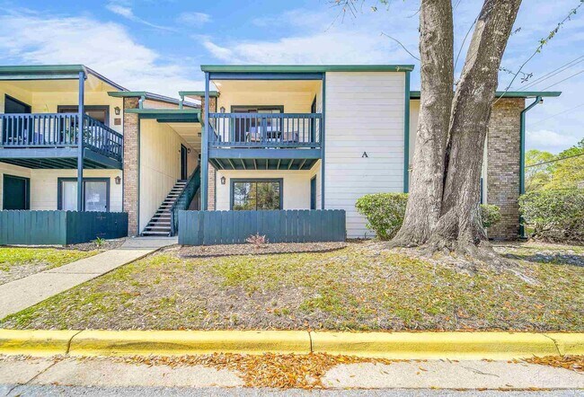 2299 Scenic Hwy in Pensacola, FL - Building Photo - Building Photo