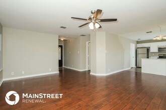 3927 Nuttall Oak Dr in San Antonio, TX - Building Photo - Building Photo