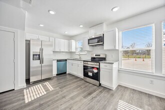 2320 Wavell St in Houston, TX - Building Photo - Building Photo