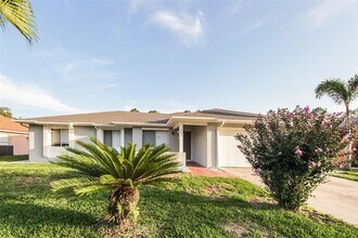 638 Iowa Woods Cir E in Orlando, FL - Building Photo - Building Photo
