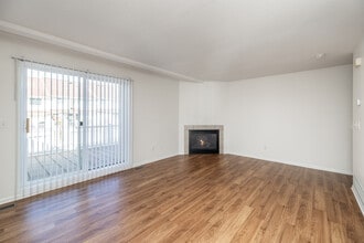 The Brittany's Apartments and Townhomes in Rochester, MN - Building Photo - Building Photo