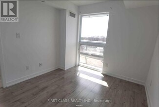 160 Flemington Rd in Toronto, ON - Building Photo - Building Photo