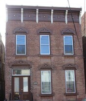 74 13th St, Unit 1 in Troy, NY - Building Photo
