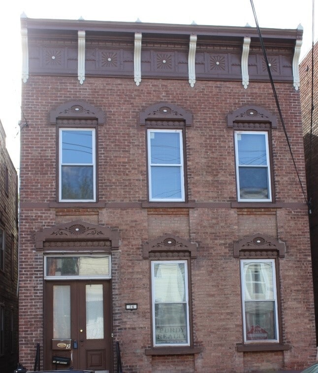 74 13th St, Unit 1