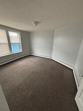 2 Hancock St, Unit 3 in Peabody, MA - Foto de edificio - Building Photo