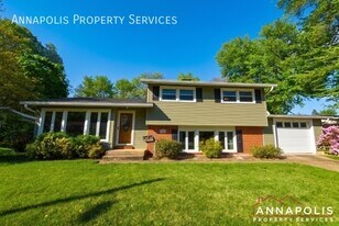 804 Pin Oak Rd in Severna Park, MD - Building Photo