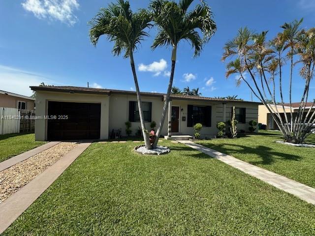 855 NE 178th Terrace in Miami, FL - Building Photo - Building Photo
