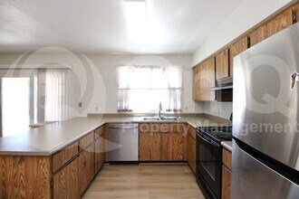517 W Highland St in Chandler, AZ - Building Photo - Building Photo