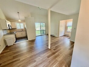 8 Sunset Dr in Bedford Hills, NY - Building Photo - Building Photo