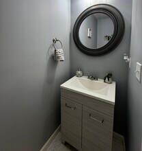 32 Oil Mill Rd in Danbury, CT - Building Photo - Building Photo