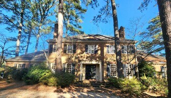 509 Cavalier Dr in Virginia Beach, VA - Building Photo