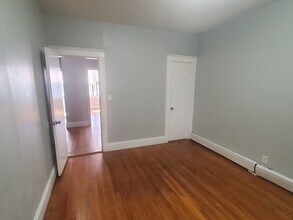 76 Walnut Park in Boston, MA - Building Photo - Building Photo