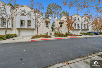 137 Montelena Ct in Mountain View, CA - Foto de edificio - Building Photo