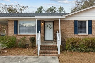 109 Oak Grove Ave in Greenville, NC - Building Photo - Building Photo