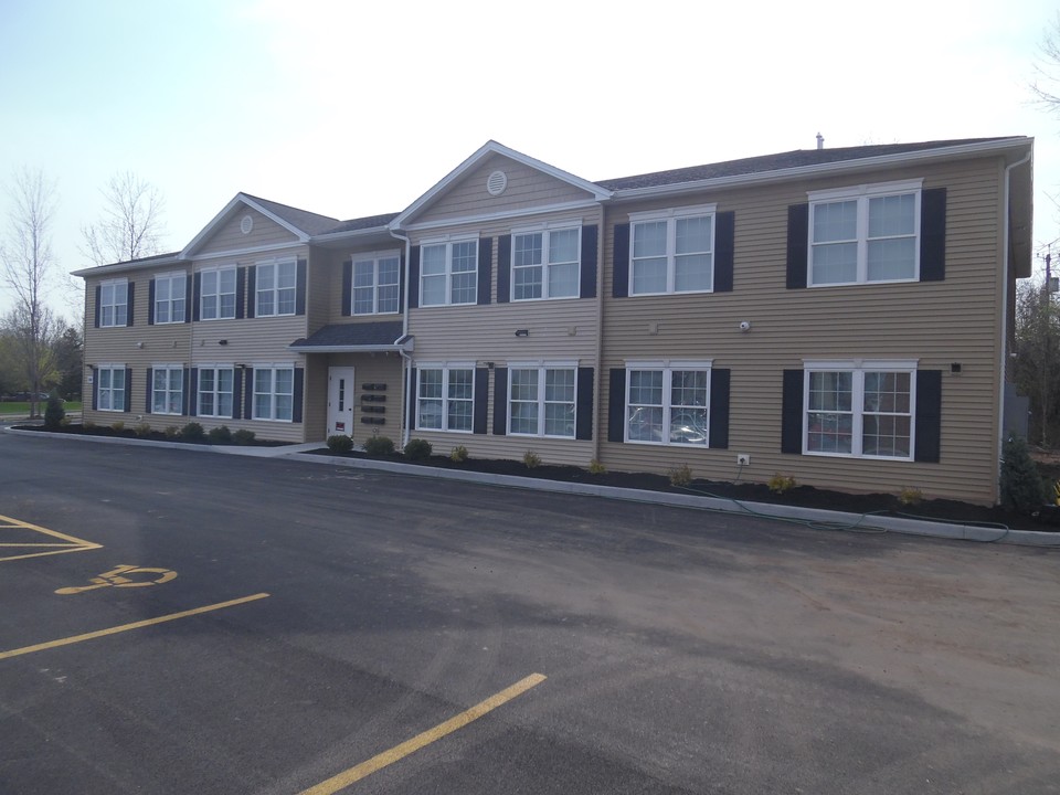 Flint Road Apartments in Amherst, NY - Foto de edificio