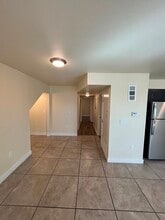 123 1/2 E 88th St in Los Angeles, CA - Building Photo - Building Photo