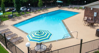 Summerwind Apartments in Nashville, TN - Building Photo - Building Photo