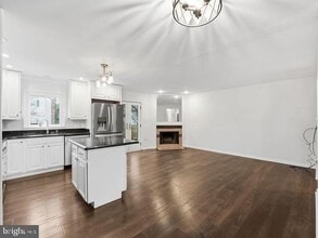 3026 Winter Pine Ct in Fairfax, VA - Building Photo - Building Photo