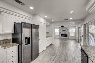 1601 Vespertina Ct in Las Vegas, NV - Building Photo - Building Photo